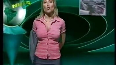 Britney úgy néz ki, vonzó ebben a párás amatőr házi szexvideók videó Nézd meg, hogy szopja az ujjait, miközben egy üveg dildót helyez a puncijába!